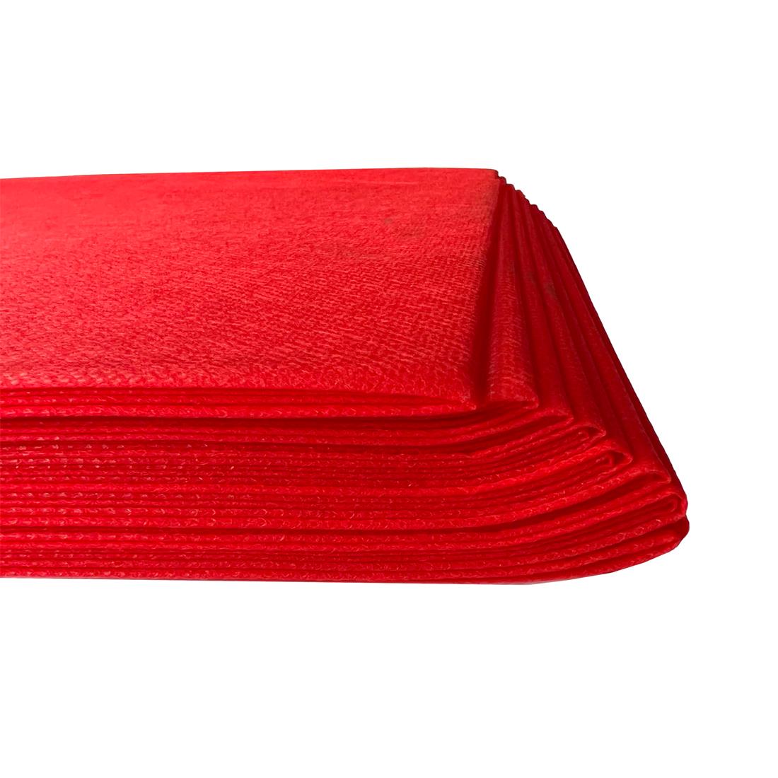 Nahaufnahme des atmungsaktiven und UV-beständigen bunten Vliesstoffs zur Pflanzenisolierung