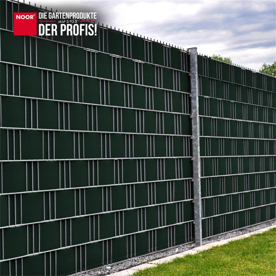 Blickdicht gestalteter Gartenzaun mit wetterfesten PVC Easy Zaunblenden als Sicht- und Windschutz