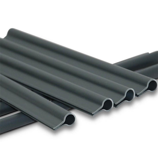 UV-beständiger und bruchsicherer Kunststoff der Premium-Clips für dauerhaften Halt bei Wind und Wetter