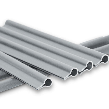 UV-beständiger und bruchsicherer Kunststoff der Premium-Clips für dauerhaften Halt bei Wind und Wetter