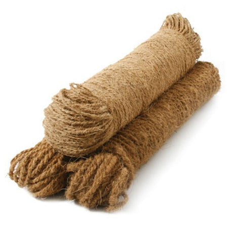 Natürlicher Kokosstrick von NOOR in verschiedenen Rollengrößen, ideal als ökologischer Baumbinder und zur Gartenpflege.