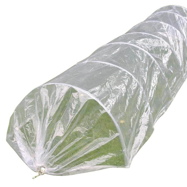 Transparenter XXL Pflanztunnel von NOOR mit verzinkten Metallbögen und Zugkordel zur Anzucht von Salat und Gemüse im Garten.